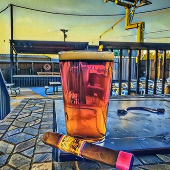 Buffalo Joe's Pub - Community Beer Co Mosaic IPA & a cigar - Pubs Near Me - Paris, Texas