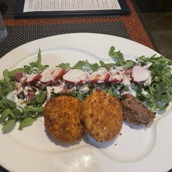 Rivertown Bistro - Goat cheese salad - New American Near Me - Conway, South Carolina