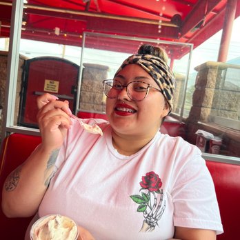 Joe Schmoe's - Got the peanut butter cup concrete and it's very good!!!10/10 my wife doesn't like sweets but this one is she liked - Ice Cream & Frozen Yogurt Near Me - Cypress, California