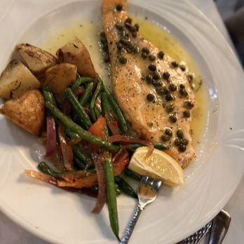 Isabella's Trattoria - Salmon - Italian Near Me - Yucaipa, California Isabella's Trattoria - Salmon - Italian Near Me - Yucaipa, California