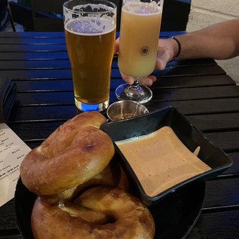 Sideward Brewing Co - pretzel w beer cheese - Breweries Near Me - Orlando, Florida Sideward Brewing Co - pretzel w beer cheese - Breweries Near Me - Orlando, Florida
