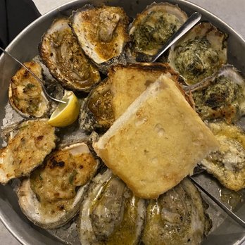 Half Shell Oyster House - Oyster sampler. - Cajun/Creole Near Me - Mobile, Alabama