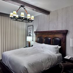 Hotel Drover, Autograph Collection - King room