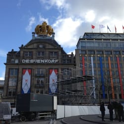 Gucci de Bijenkorf - De abdicatie nadert!