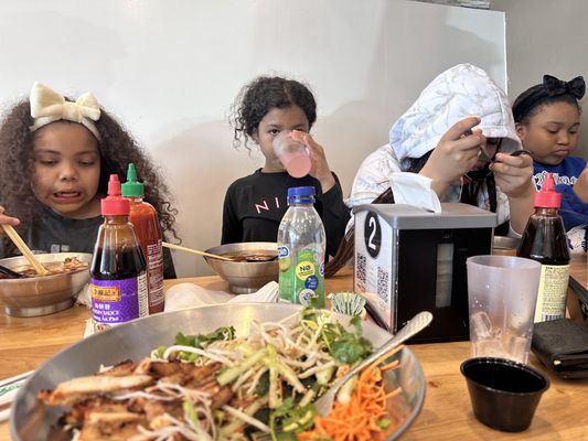 PHO BOX by null