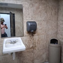 Exxon - Clean the walls