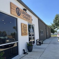 Butterfly Coffee - Outside view