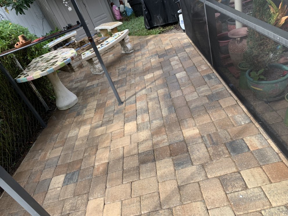 Slide of Serpa & Son’s Pressure Washing