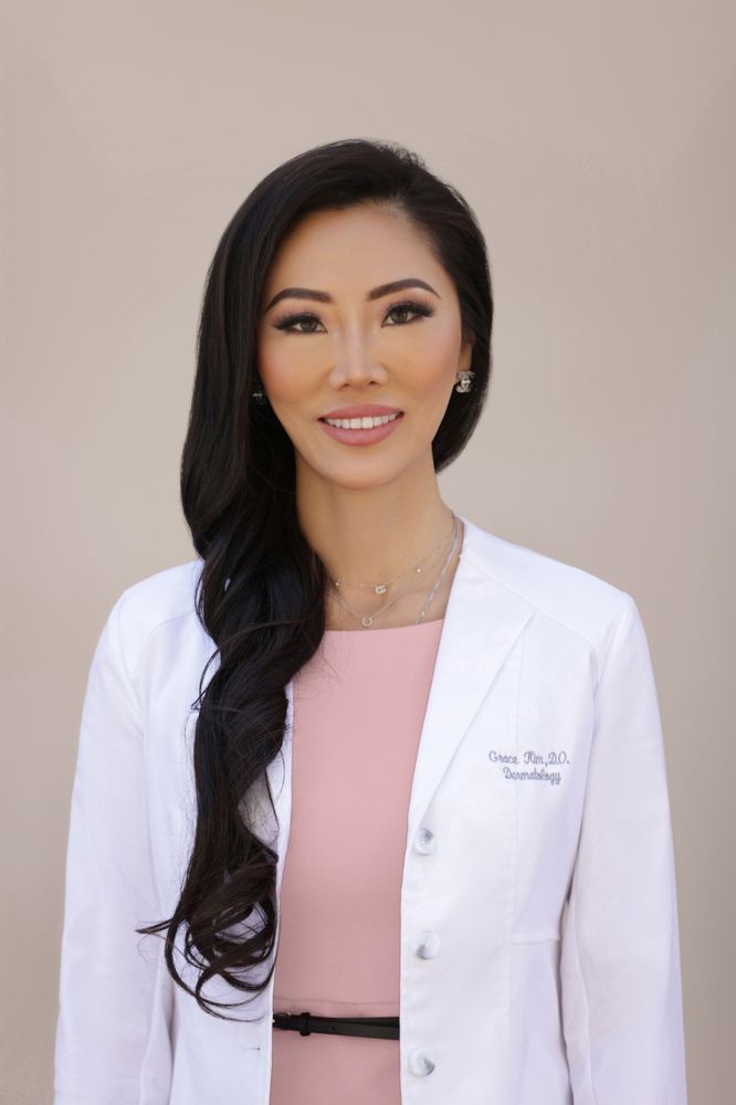 Advanced Dermatology and Cosmetic Surgery Logo