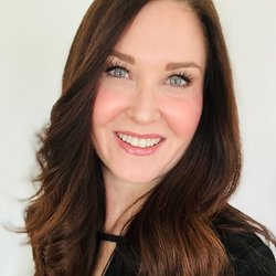 Spectrum Dermatology of Seattle - Anna Johnston, LME