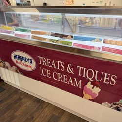 Treats &'tiques