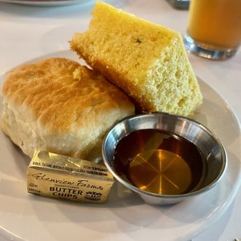 Eat. - Cornbread and Biscuits. - New American Near Me - Las Vegas, Nevada
