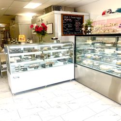 Sasscer's Cheesecakes - Cute and clean little shop with so many delicious options!