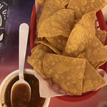 Tacos El Carnal - Salsa and chips - Tacos Near Me - Miami, Florida Tacos El Carnal - Salsa and chips - Tacos Near Me - Miami, Florida