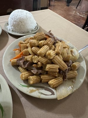 Restaurante “China Town” by null