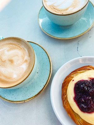 The Clover and the Bee by null