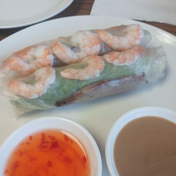 Manitowoc Pho & Grill - Spring rolls with sauce. - Bubble Tea Near Me - Manitowoc, Wisconsin Manitowoc Pho & Grill - Spring rolls with sauce. - Bubble Tea Near Me - Manitowoc, Wisconsin