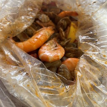 Da Shrimp Hale - Crawfish Shrimp Clams Sausages - Seafood Near Me - Kahului, Hawaii Da Shrimp Hale - Crawfish Shrimp Clams Sausages - Seafood Near Me - Kahului, Hawaii