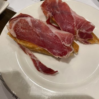 Ciutat Comtal - Ham on bread - Tapas Bars Near Me - Barcelona, B Ciutat Comtal - Ham on bread - Tapas Bars Near Me - Barcelona, B
