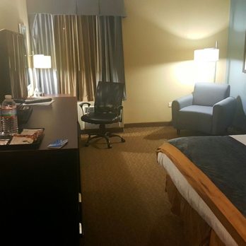Wyndham Garden Texarkana - Bedroom area from the front door. - Hotels Near Me - Texarkana, Texas Wyndham Garden Texarkana - Bedroom area from the front door. - Hotels Near Me - Texarkana, Texas