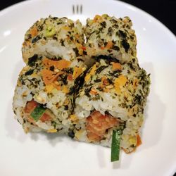 Kai Sushi - Spicy salmon roll