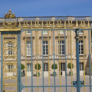 Fat Tire Tours - Marie Antoinette's escape pad, The Petit Trianon. - Bike tours Near Me - Paris, 75