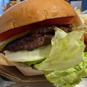 Gott's Roadside - cheeseburger - New American Near Me - Palo Alto, California