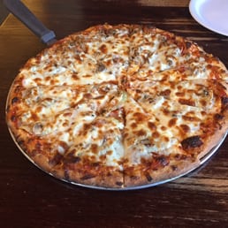 Thin crust pizza Thin crust pizza