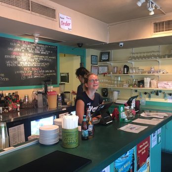 Cafe Morey's - American Near Me - Honolulu, Hawaii