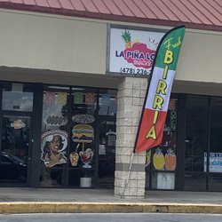 La Piña Loka Taqueria - Front