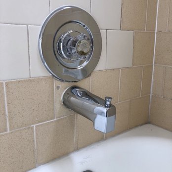 Villegas Cleaning Service - Bathroom (Shower/Faucet) - Home Cleaning Near Me - San Diego, California Villegas Cleaning Service - Bathroom (Shower/Faucet) - Home Cleaning Near Me - San Diego, California
