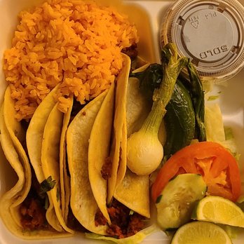 El Guajillo Mexican - Three taco platter (chorizo), chorizo was a bit dry, but very good otherwise. - Mexican Near Me - Trenton, New Jersey El Guajillo Mexican - Three taco platter (chorizo), chorizo was a bit dry, but very good otherwise. - Mexican Near Me - Trenton, New Jersey