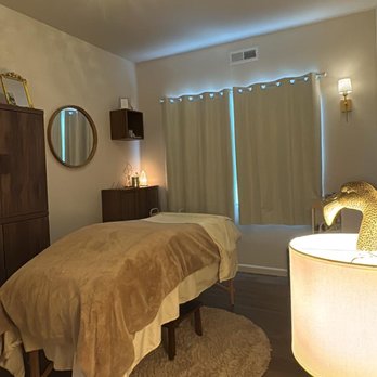 The Flamingos Wellness Spa - Facial roo. - Skin Care Near Me - Silverthorne, Colorado The Flamingos Wellness Spa - Facial roo. - Skin Care Near Me - Silverthorne, Colorado