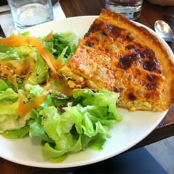 Champs du sud - Miam une part généreuse de tarte artichaut chorizo!