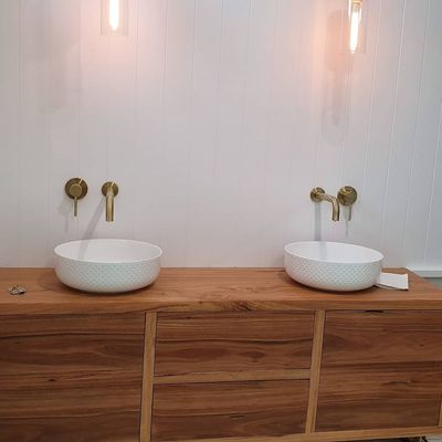 East Somerville Plumbing & Boiler Repair Logo