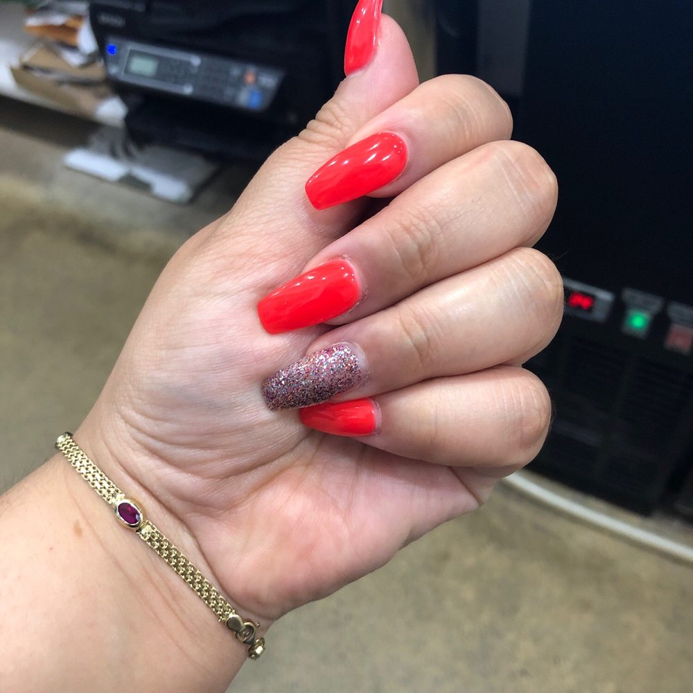 Acrylic gel fill in by Holly Acrylic gel fill in by Holly
