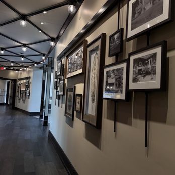 Upton Oxmoor - Gallery wall - Apartments Near Me - Louisville, Kentucky Upton Oxmoor - Gallery wall - Apartments Near Me - Louisville, Kentucky