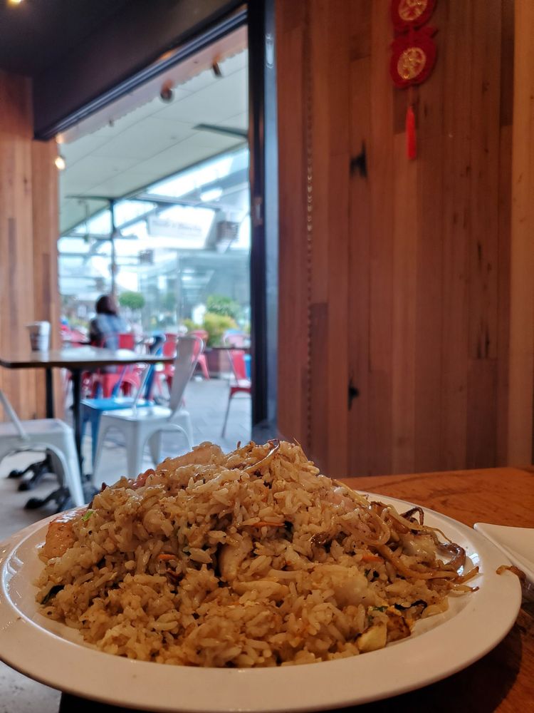 NOODLE AND DUMPLING ON WESTPOINT 10 Reviews 1214 Patrick St