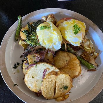 1909 - Now this is a new take on eggs Benedict - Bars Near Me - Temecula, California