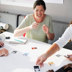 Latin American Language Center - Demonstration of playing a game in Spanish class