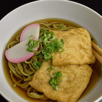 Tsujiri - Kitsune Soba (Cha Soba noodles, soy sauce and fish flakes broth, deep-fried bean curds - Kitsune) - Japanese Near Me - Montreal, Quebec