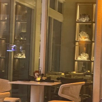 Drift Kitchen & Bar - Hutchinson Shores Resort - Interior - Seafood Near Me - Jensen Beach, Florida