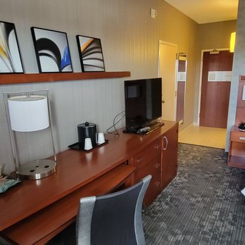 Courtyard by Marriott Chicago Glenview/Northbrook - Hotels Near Me - Glenview, Illinois