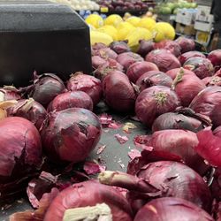 Safeway - Onions look terrible, like they've been out all week. It's embarrassing how bad it is.