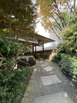 Kanda Yabu Soba by null