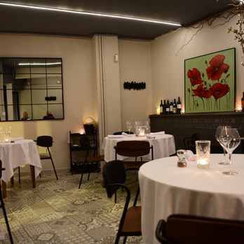 Present Restaurant - Spanish Near Me - Barcelona, B