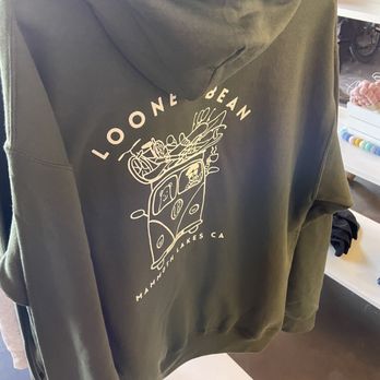 Looney Bean Coffee - Love the logo on the back. I bought this for my niece in Washington. - Coffee & Tea Near Me - Mammoth Lakes, California Looney Bean Coffee - Love the logo on the back. I bought this for my niece in Washington. - Coffee & Tea Near Me - Mammoth Lakes, California