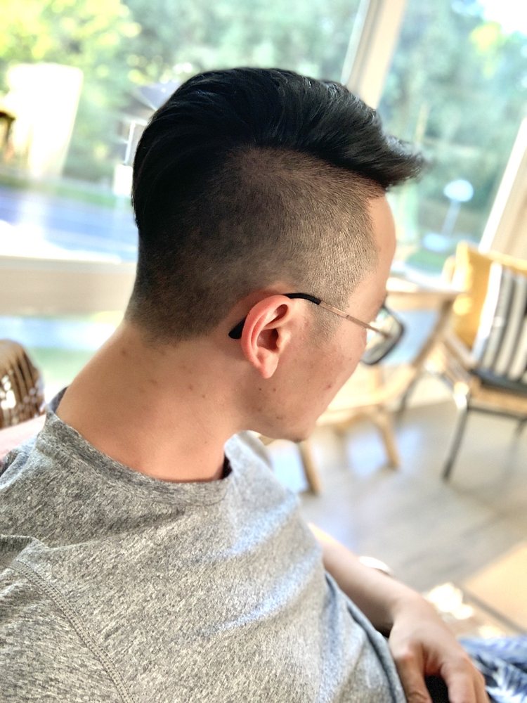 Eagle Eye Barber Logo