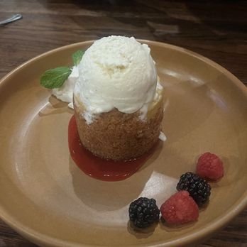 King's Fish House - Pine Ave - Hooked on butter cake - Seafood Near Me - Long Beach, California King's Fish House - Pine Ave - Hooked on butter cake - Seafood Near Me - Long Beach, California