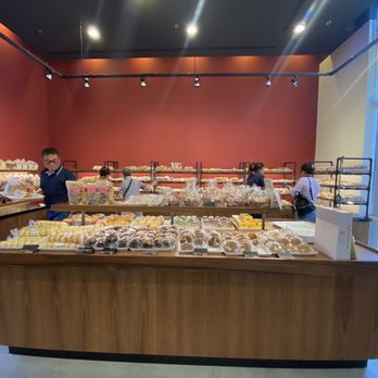 85°C Bakery Cafe-Alhambra - Bread selection - Coffee & Tea Near Me - Alhambra, California